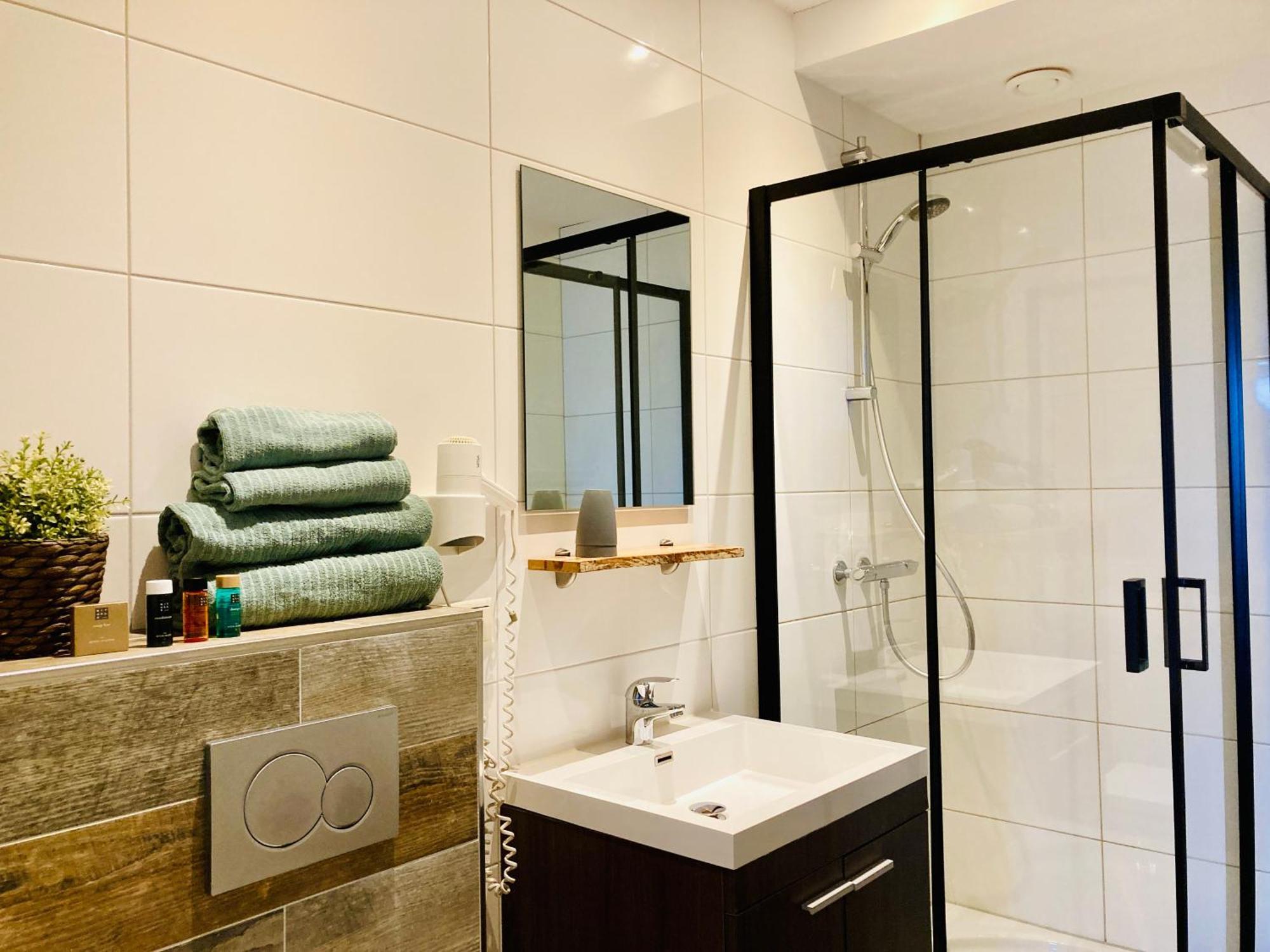 كاتفايك أن زي Nicolette Apartments المظهر الخارجي الصورة