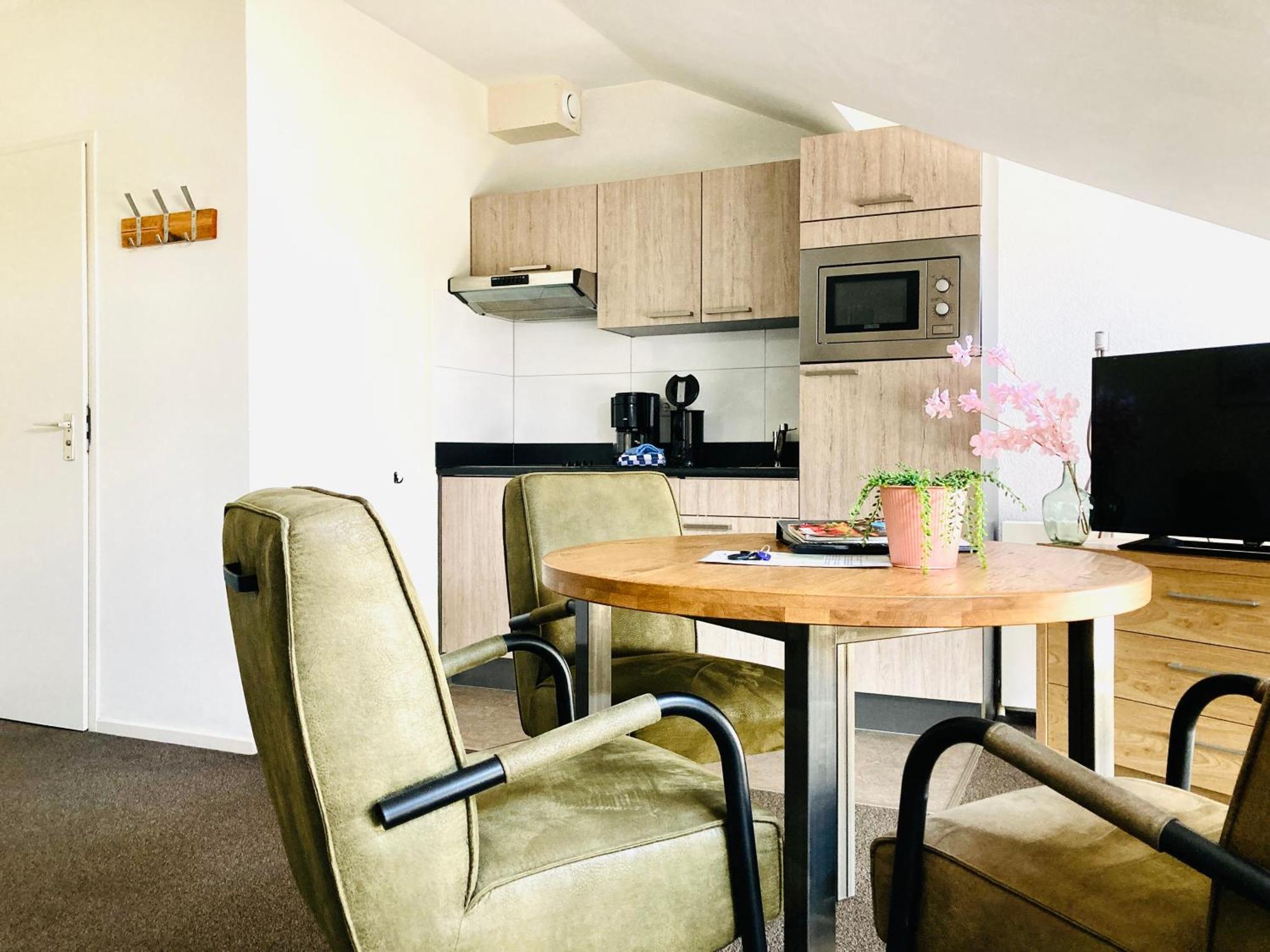 كاتفايك أن زي Nicolette Apartments الغرفة الصورة