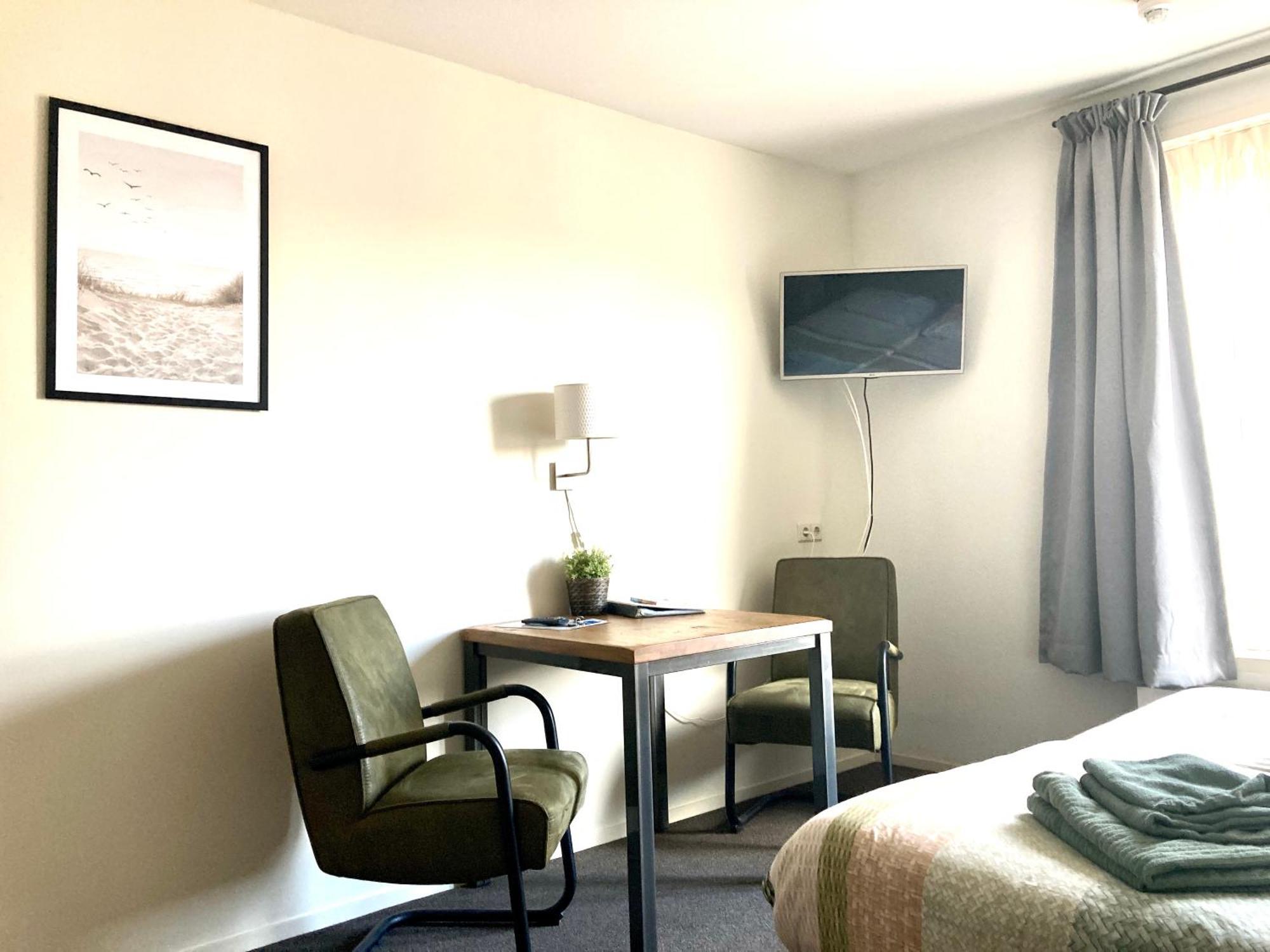 كاتفايك أن زي Nicolette Apartments الغرفة الصورة